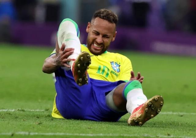 1669328566616043926.jpg Neymar-injured-696x491.jpg